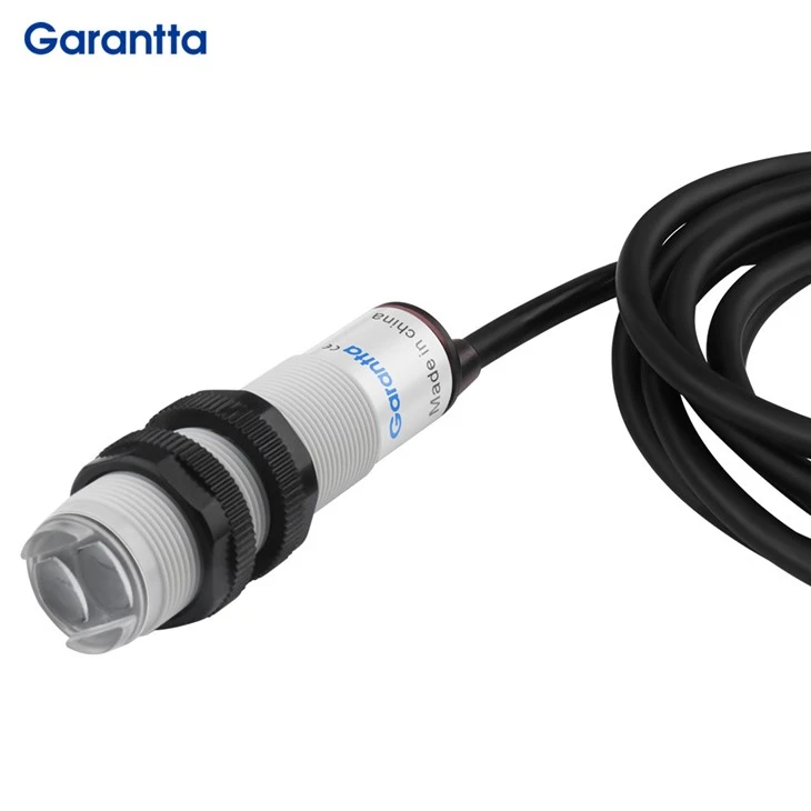 Retro Reflective Laser Sensor